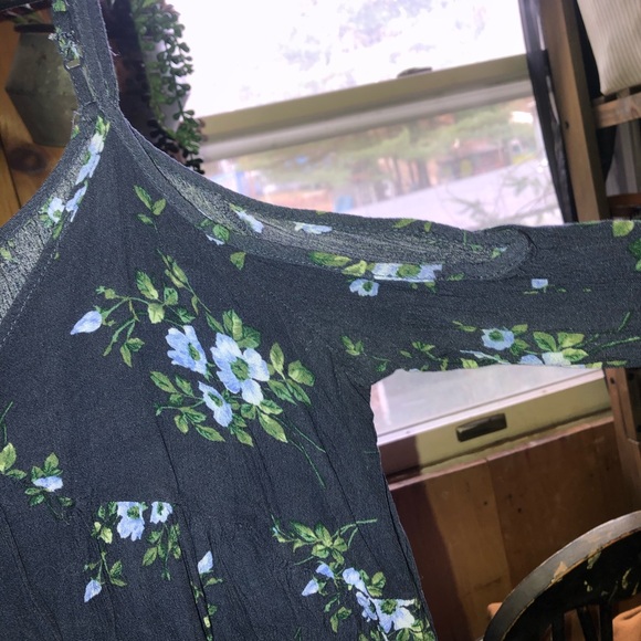 shirt - Picture 1 of 2